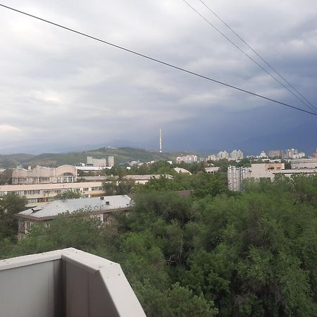 Apartment Shevchenko Panfilova Almati Kültér fotó