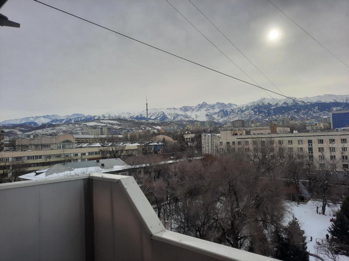 Apartment Shevchenko Panfilova Almati Kültér fotó